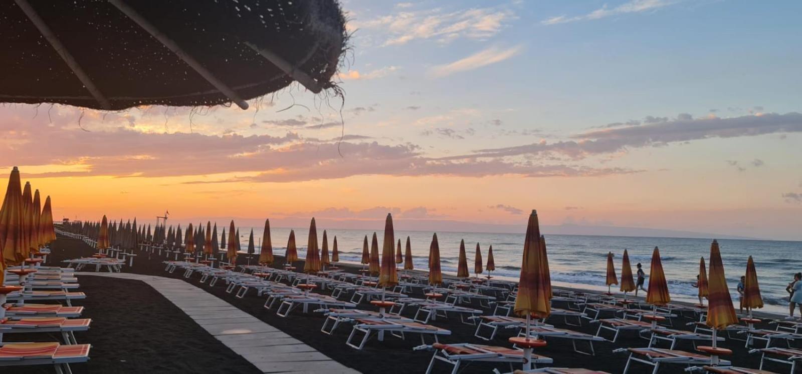 Baywatch Bed and Breakfast Margherita Di Savoia Esterno foto