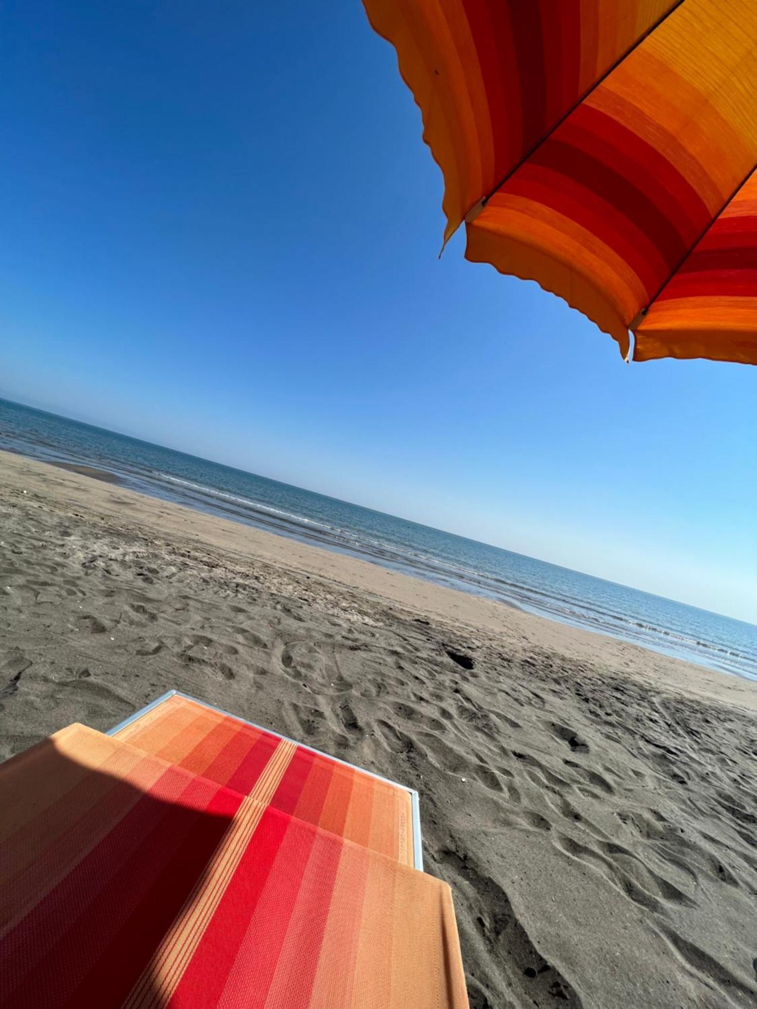 Baywatch Bed and Breakfast Margherita Di Savoia Esterno foto